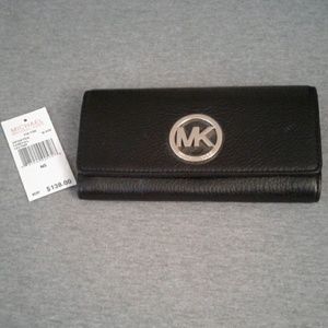 MICHAEL Michael Kors